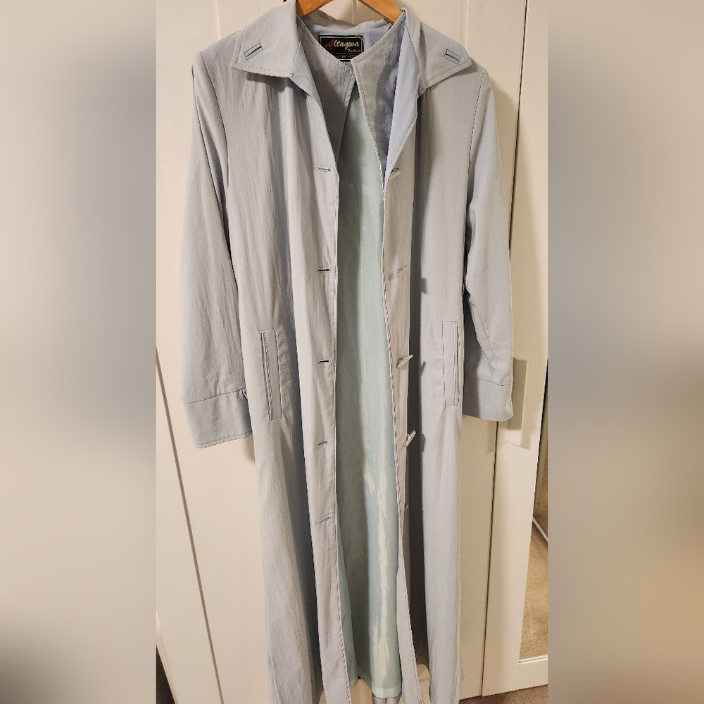 Vintage Women's Light Blue Trench